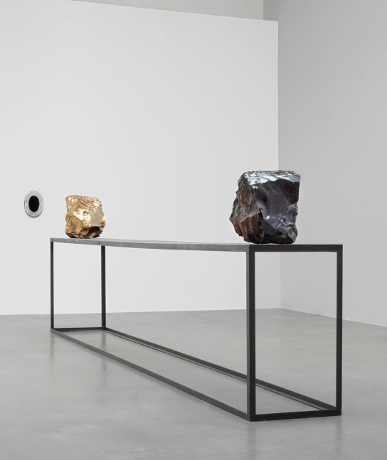 	obsidiana, kurimanzutto, mexico city, 2009.