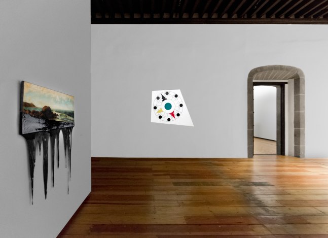 seascape (de la serie de hidrocarburos), 2012

&amp;oacute;leo sobre tabla de madera comprimida recubierta de chapopote

102 x 92.5 cm&amp;nbsp;

vista de instalaci&amp;oacute;n de minerva cuevas, museo de la ciudad de m&amp;eacute;xico, 2012
&amp;nbsp;