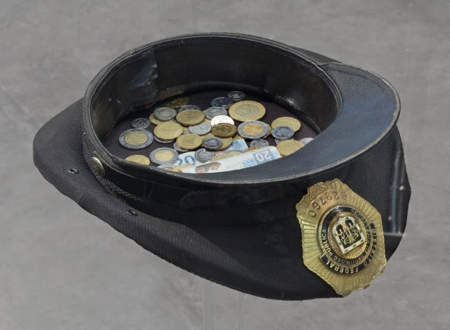 	jonathan hern&amp;aacute;ndez, naturaleza muerta, 2010