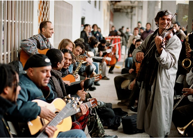 concierto para lavapi&amp;eacute;s, 2003

video en color transferido a dvd

3 min 20 seg

imagen fija