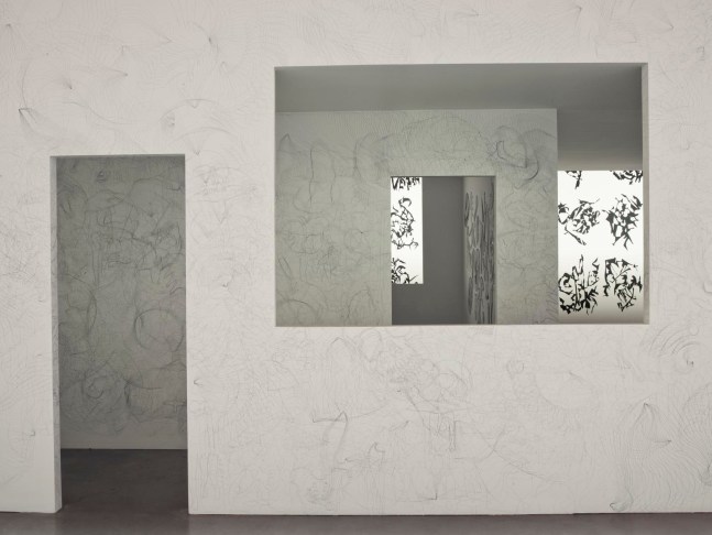 	carlos amorales, el estudio por la ventana, 2010