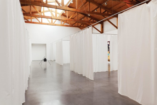 	varios y diversos, kurimanzutto, ciudad de m&amp;eacute;xico, 2013