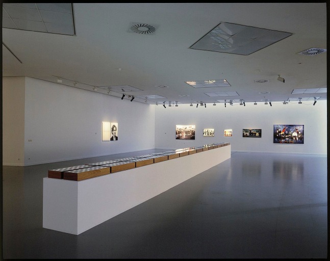 peque&amp;ntilde;a historia de la fotograf&amp;iacute;a ii, 2003

630 slides, 30 light boxes

11 x 33.5 x 4.7 in.&amp;nbsp;each box