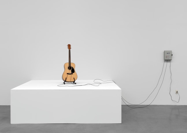 adagio sostenuto, 2013

acoustic guitar with copper strings, high voltage energizer (12500 volts) and electric wire

40.55 x 37.01 x 4.8 in. guitar; 11.42 x 9.84 x 3.54 in.&amp;nbsp;energizer

&amp;nbsp;

&amp;nbsp;