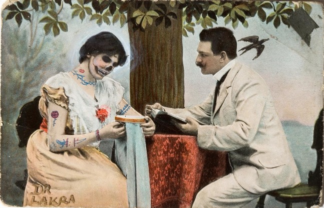 untitled (pareja bordando y leyendo), 2006

ink on vintage postcard

3.54 x 5.51 in.

&amp;nbsp;