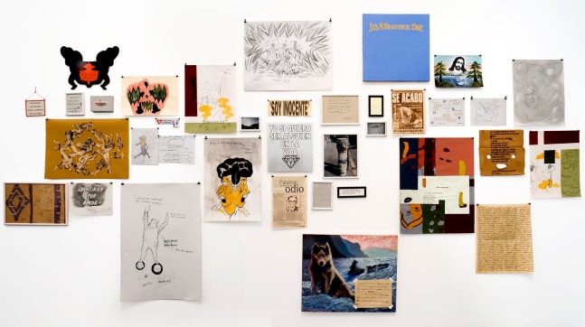 hijo de tu puta madre (ya se quien eres, te he estado observando), esperanza, 2001

dibujos, collages, material recolectado

dimensiones variables

&amp;nbsp;

&amp;nbsp;