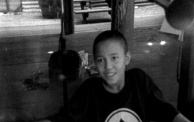 mysterious object at noon / dogfahr nai meu marn, thailand, 2000

35mm (blown up from 16mm), 1,85:1, dolby surround, black and white

83:00 min

&amp;nbsp;

&amp;nbsp;