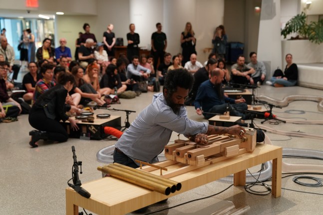robert aiki aubrey lowe, residente invitado en organ within, solomon r. guggenheim, nueva york, 2019