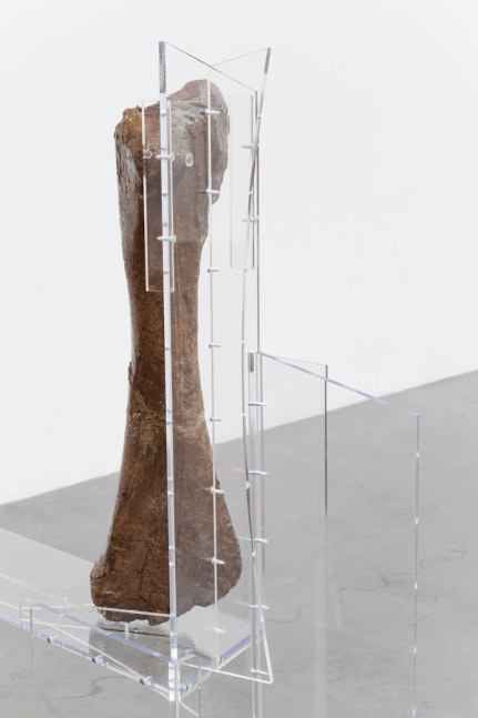 	performative ellipses, kurimanzutto, ciudad de m&amp;eacute;xico, 2016