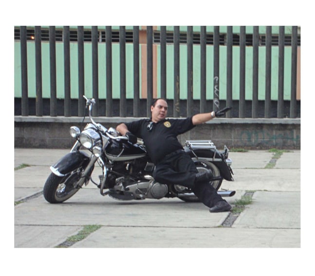 tri&amp;aacute;ngulo perfecto, 2010 impresi&amp;oacute;n digital 16.93 x 16.93 in.