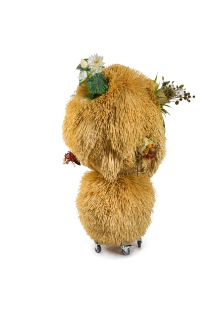 the intermediate &amp;ndash; rolling bushy nosy, 2016
artificial straw, steel stand, powder coating, artificial plants, artificial vegetables, casters
2.44 x 41.34 x 48.43 in.