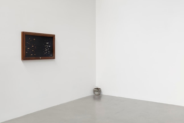 	installation view of&amp;nbsp;xyla&amp;ntilde;ynu. taller de los viernes, kurimanzutto, mexico city, 2016