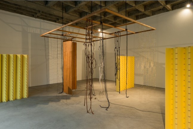 raumplan, 2011

variable dimensions

installation view, galeria luisa strina, s&amp;atilde;o paulo, 2013