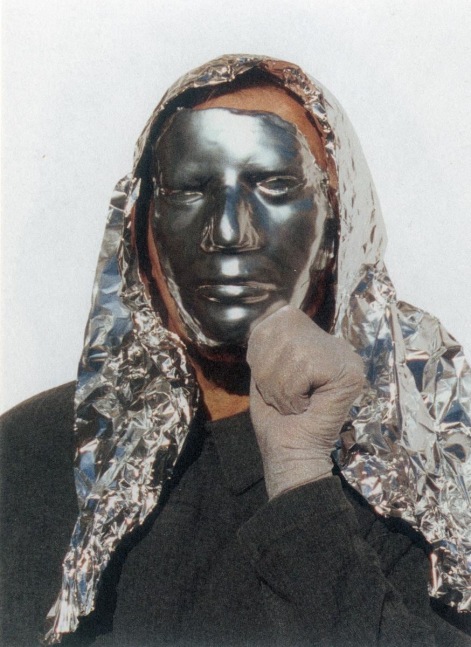 self-portrait pretending to be maria thereza alves as terminator 2, 1995-2006

fotograf&amp;iacute;a a color

80.7 x 60.7 cm

&amp;nbsp;