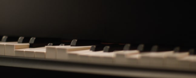 take over (marseillaise), 2017

hd video projection, color, stereo sound

7 min 56 sec