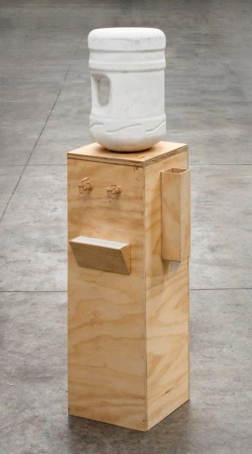 la sed es gratis, 2007

yeso y madera

135 x 40 x 39 cm

&amp;nbsp;

&amp;nbsp;