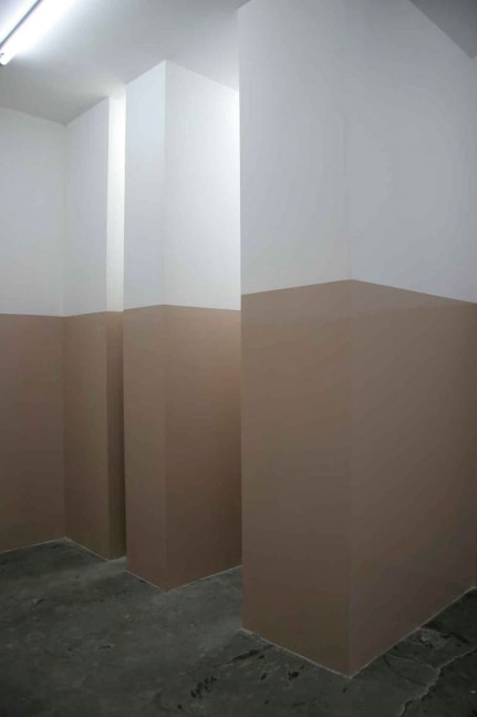 	monika sosnowska, oficina para proyectos de arte, guadalajara, 2005