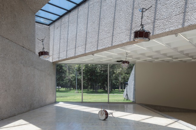 bridges in the doldrums, 2016

7 channel sound installation including 4 altered snare drums, loudspeaker parts, snare stands, drumsticks, 2 speakers and a subwoofer

23 min 10 sec