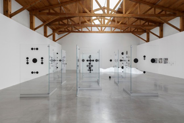	gabriel orozco	blind signs, 2013	installation view of&amp;nbsp;xyla&amp;ntilde;ynu. taller de los viernes, kurimanzutto, mexico city, 2016	&amp;nbsp;