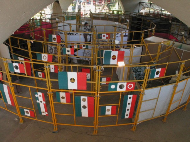 	elephant juice, sexo entre amigos, gabriel orozco, restaurante los manantiales, xochimilco, ciudad de m&amp;eacute;xico, 2003