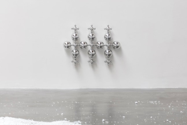 	gabriel orozco	secuencia modular: tr&amp;eacute;bol, 2015	installation view of&amp;nbsp;xyla&amp;ntilde;ynu. taller de los viernes, kurimanzutto, mexico city, 2016