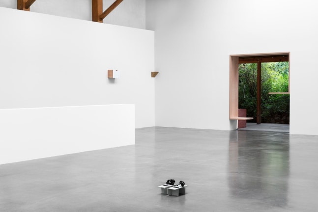 	ggaabbrriieell ssiieerrrraa, kurimanzutto, mexico city, 2014