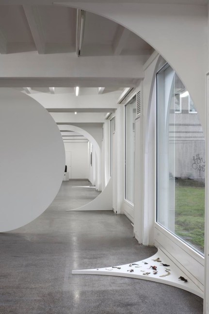 between you and the image of you that reaches me, 2010
installation view, ars viva 09/10 geschichte/history, k&amp;ouml;lnischer kunstverein, 2010

&amp;nbsp;