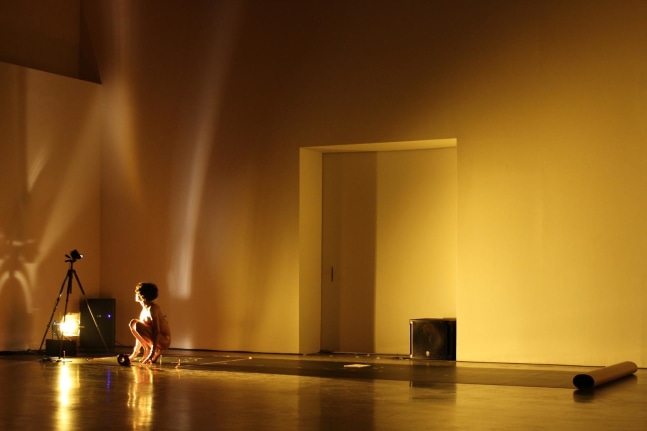 gold, 2004

performance at kurimanzutto, mexico city, 2014

&amp;nbsp;