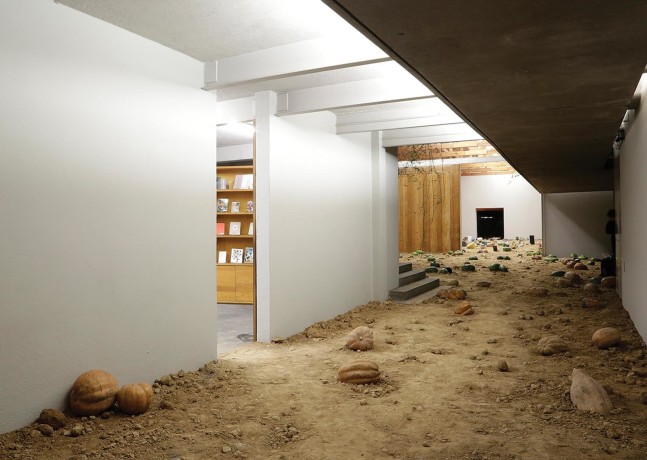 	los teatros de saturno, kurimanzutto, ciudad de m&amp;eacute;xico, 2014