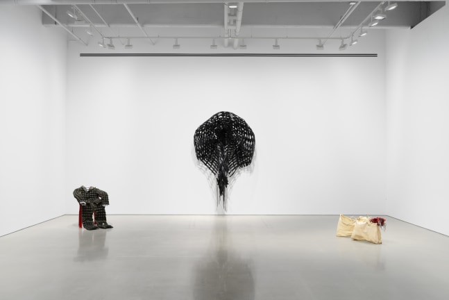 vista de instalaci&amp;oacute;n de&amp;nbsp;b&amp;aacute;rbara s&amp;aacute;nchez-kane: new lexicons for embodiment en kurimanzutto nueva york, 2023. foto: dan bradica