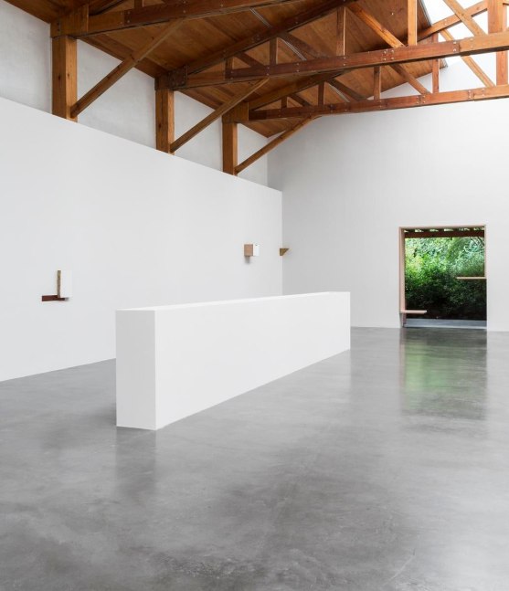 	ggaabbrriieell ssiieerrrraa, kurimanzutto, mexico city, 2014