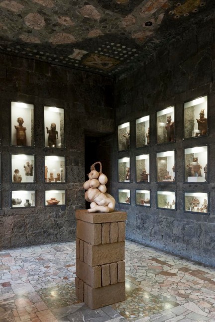 	nuds, museo diego rivera anahuacalli, mexico city, 2012