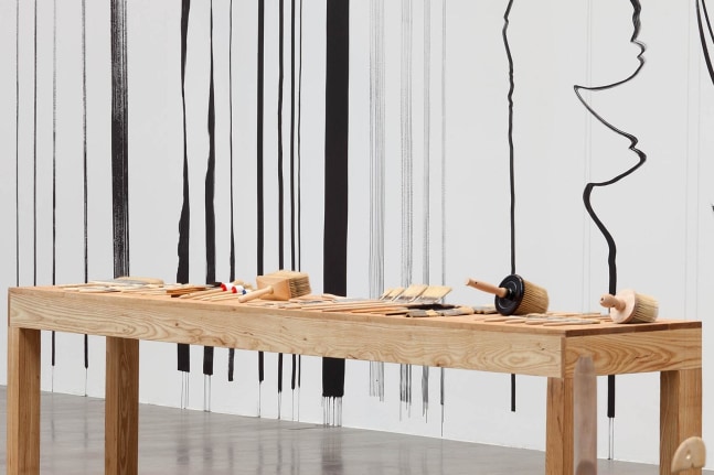 	dami&amp;aacute;n ortega, kurimanzutto, mexico city, 2011