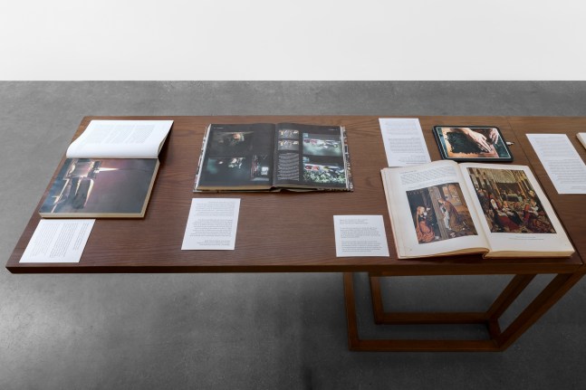 installation view of i&amp;ntilde;aki bonillas: interiors at kurimanzutto mexico city, 2024. photo: gerardo landa