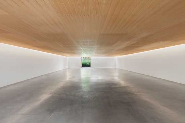 	compass, kurimanzutto, ciudad de m&amp;eacute;xico, m&amp;eacute;xico, 2010