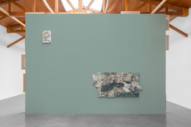 installation view anri sala, kurimanzutto mexico city, 2025. photo: gerardo landa &amp;amp; eduardo l&amp;oacute;pez.


&amp;nbsp;
