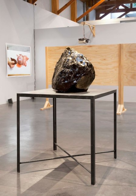 	obsidiana, kurimanzutto, mexico city, 2009.