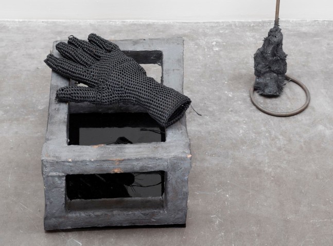 kriziz, kurimanzutto, ciudad de m&amp;eacute;xico, 2016