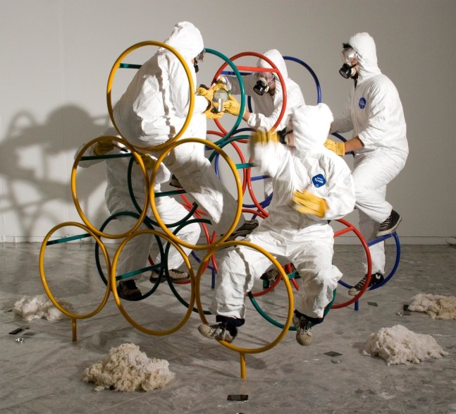 pasado promisorio, 1999

performance. los jugadores deben retirar la pintura de un juego para ni&amp;ntilde;os. usan removedor de pintura (t&amp;oacute;xico) y una cu&amp;ntilde;a de acero (no t&amp;oacute;xica)

&amp;nbsp;