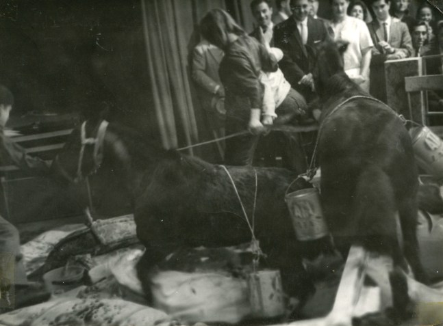 la cabalgata (cavalcade), 1964, event on the TV show la campana de cristal, live on channel 7, buenos aires. &amp;copy; marta minuj&amp;iacute;n