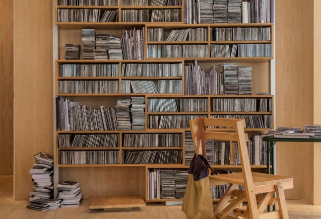 	untitled 2012, (all those years at no. 17e london terrace, kurimanzutto, ciudad de m&amp;eacute;xico, 2012