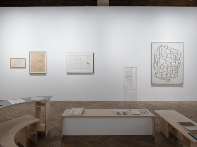 signals: if you like i shall grow, kurimanzutto presentada por thomas dane gallery, londres, 2018