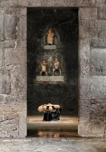 	nuds, museo diego rivera anahuacalli, mexico city, 2012