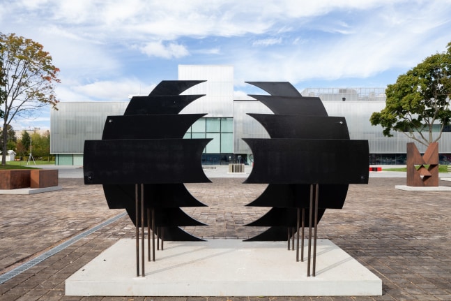 modern garden 29, 2018
acero, concreto
120 x 230 x 120 cm
vista de instalaci&amp;oacute;n de modern garden,&amp;nbsp;garage museum of contemporary art, mosc&amp;uacute;, 2018