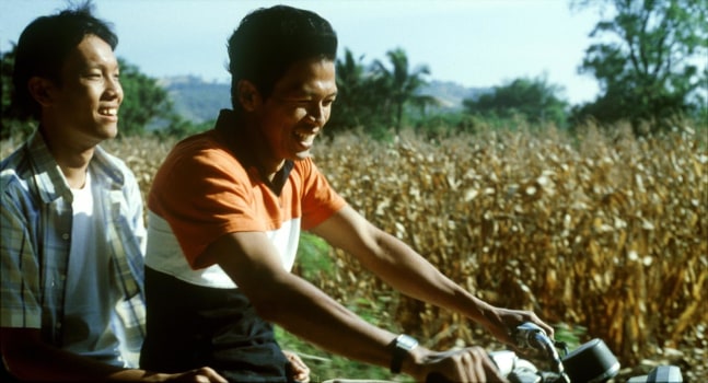 tropical malady / sud pralad, thailand / france / germany / italy 2004

35mm, 1,85:1, dolby surround, color

118:00 min

&amp;nbsp;

&amp;nbsp;