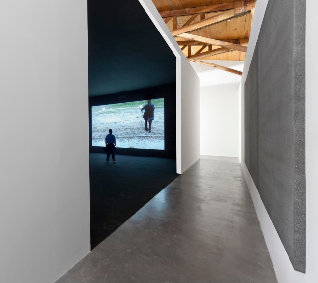 	anri sala, kurimanzutto, ciudad de m&amp;eacute;xico, 2011