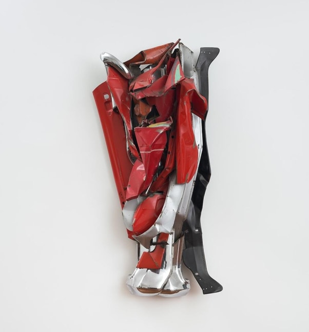 John Chamberlain

Funn

1978

painted and chromium-plated steel

80 x 41 x 21 inches (203.2 x 104.1 x 53.3 cm)
