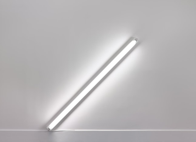 Dan Flavin
the diagonal of May 25th, 1963
1963
soft white fluorescent light
96 inches (243.8 cm)