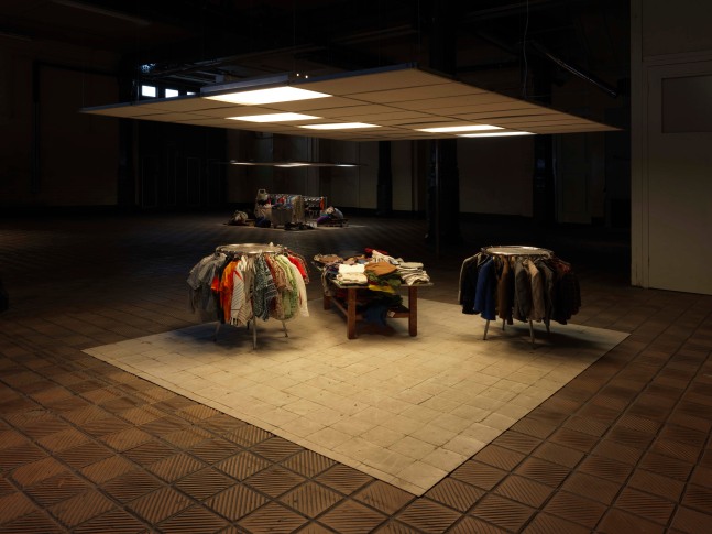 CHARLES LEDRAY: MENS SUITS