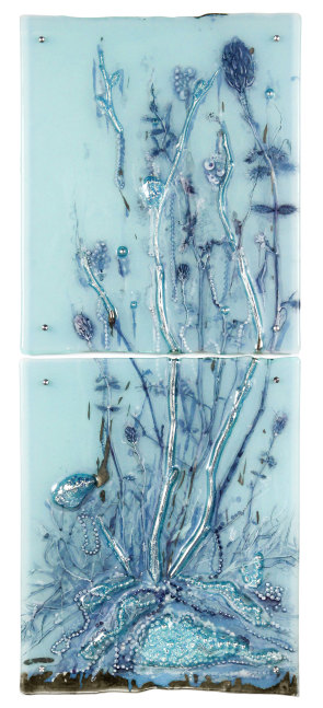 Sibylle Peretti
Aqua Plant, 2024
kiln formed glass, engraved, painted, silvered, paper applique
42h x 17w in